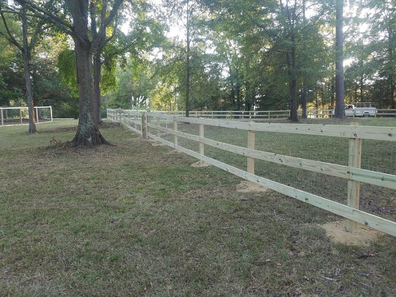 3 Rail Ranch Fence in Columbia SC - Fence Installer